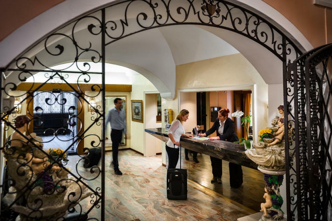 Residenze Dell'Angelo Hotell Locarno Eksteriør bilde