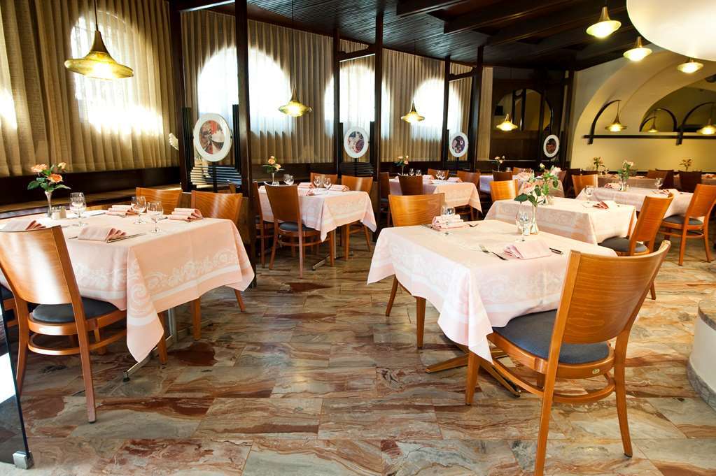 Residenze Dell'Angelo Hotell Locarno Restaurant bilde