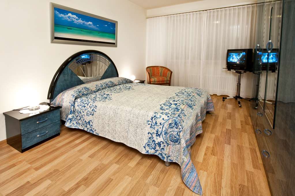 Residenze Dell'Angelo Hotell Locarno Rom bilde